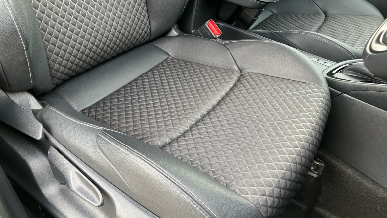 Toyota Yaris 1.5 Hybrid Excel 5dr CVT Hybrid Hatchback